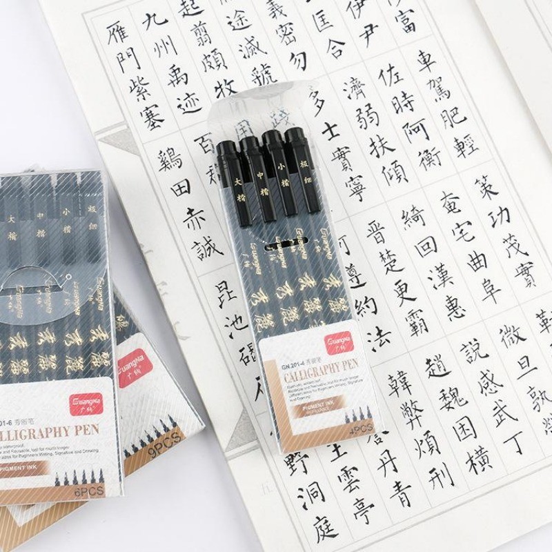 ปากกาประดิษฐ์ตัวอักษรหมึกรีฟิล - Fountain Pen Ink บทวิจารณ์และราคา